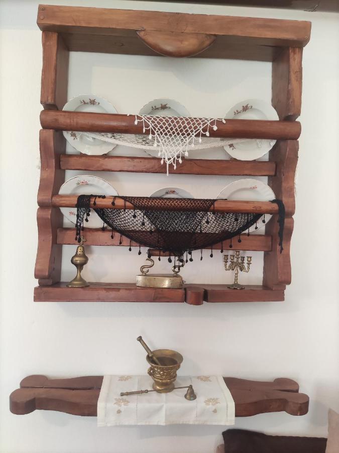 Eirini'S Traditional House Lístaros Esterno foto