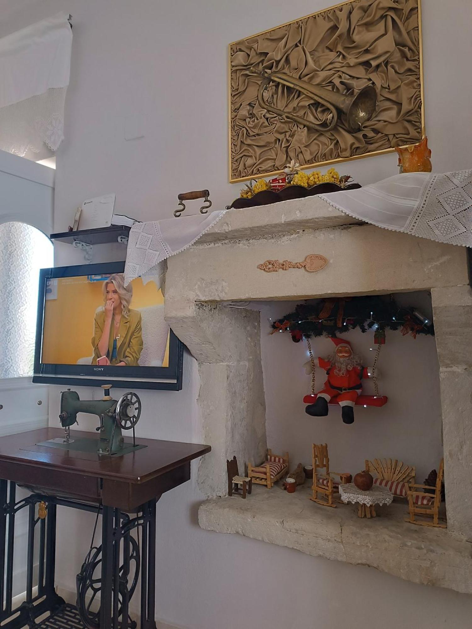 Eirini'S Traditional House Lístaros Esterno foto